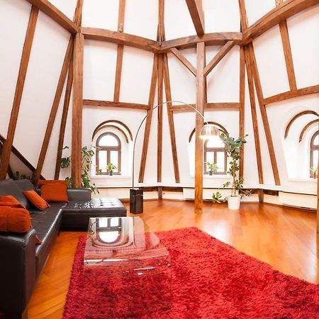 Апартаменти Luxury Loft Прага Екстер'єр фото